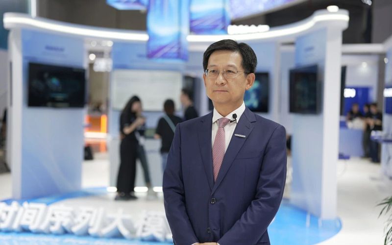 崔山受新华社专访：以工业具身智能沉构出产力，引领流程工业智能化升级